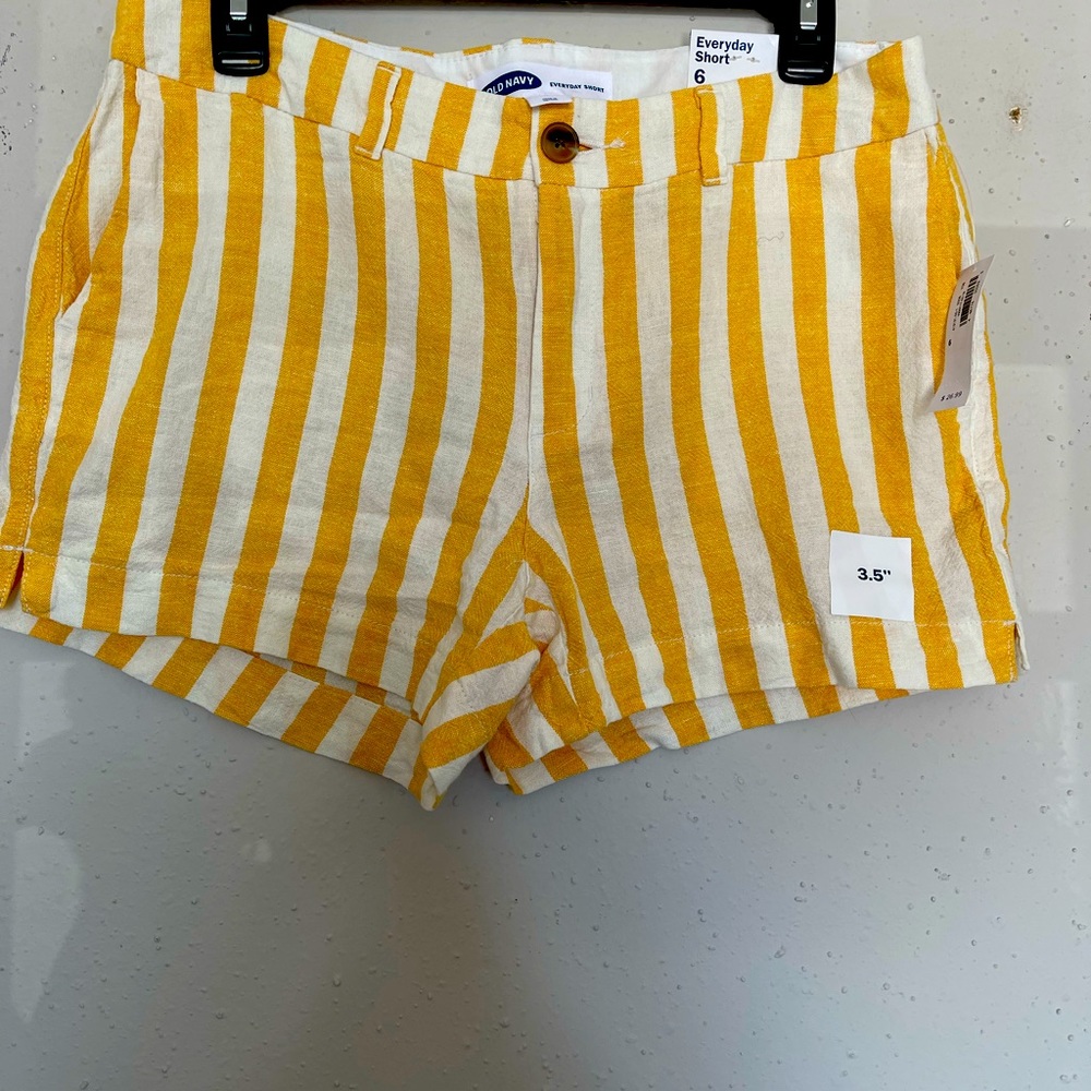 NWT Woman’s shorts